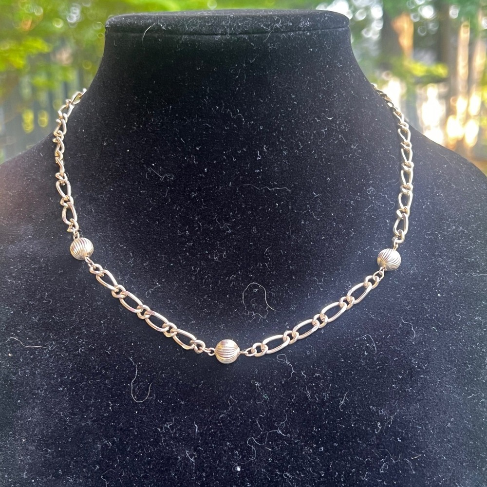 Vtg Medici Gold Tone Fluted Bead Long Link Necklace 80s 90s Classic Elegant Chic